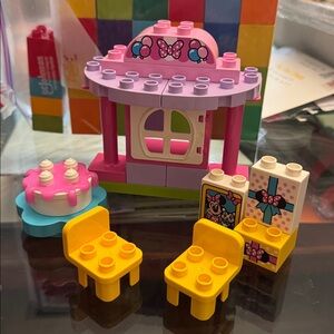 Lego Duplo Disney Minnie Mouse 10873 Birthday Party Cake Present Bow Incomplete